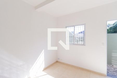 Casa de Condomínio para alugar com 2 quartos, 45m² em Vila Santa Terezinha, Carapicuíba