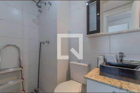 Banheiro de apartamento para alugar com 1 quarto, 29m² em Liberdade, São Paulo