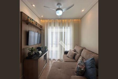 Sala de Estar de apartamento para alugar com 2 quartos, 50m² em Jardim Pinheiros, São Paulo