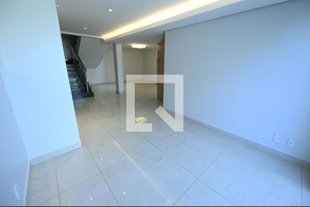 Sala de casa para alugar com 3 quartos, 227m² em Setor Bueno, Goiânia