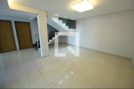 Sala de casa para alugar com 3 quartos, 227m² em Setor Bueno, Goiânia