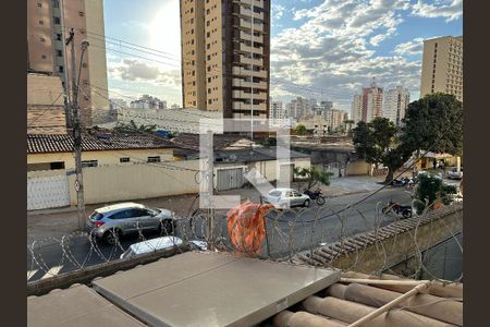 Vista de casa para alugar com 3 quartos, 227m² em Setor Bueno, Goiânia