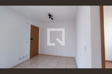 Apartamento à venda com 2 quartos, 42m² em Chacaras Reunidas Santa Terezinha, Contagem