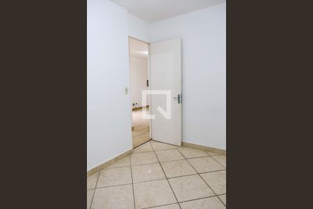 Quarto 2 de apartamento para alugar com 2 quartos, 51m² em Piratininga, Osasco