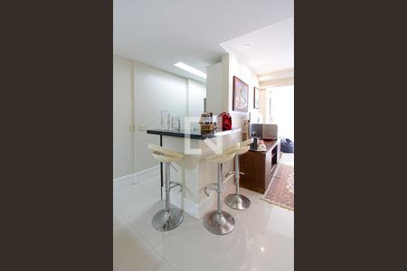 Cozinha integrada de apartamento à venda com 1 quarto, 70m² em Barra da Tijuca, Rio de Janeiro