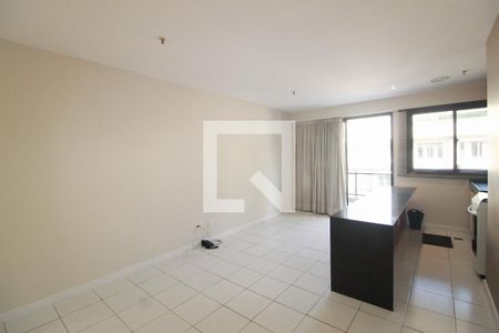 Sala de apartamento para alugar com 2 quartos, 68m² em Copacabana, Rio de Janeiro