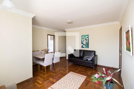 Sala de apartamento à venda com 3 quartos, 97m² em Fernão Dias, Belo Horizonte