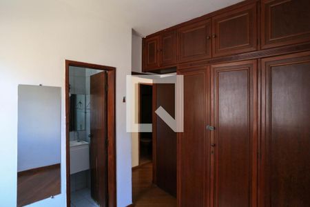 Quarto de apartamento para alugar com 3 quartos, 84m² em Lourdes, Belo Horizonte