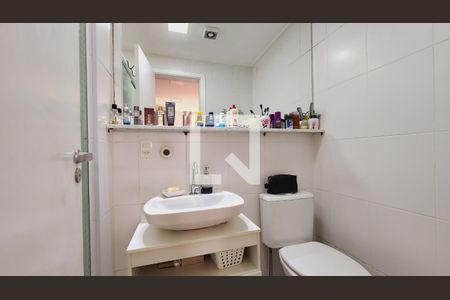 Banheiro da Suíte de apartamento à venda com 2 quartos, 99m² em Jardim Guanabara, Jundiaí