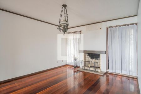 Sala de casa à venda com 5 quartos, 270m² em Teresópolis, Porto Alegre