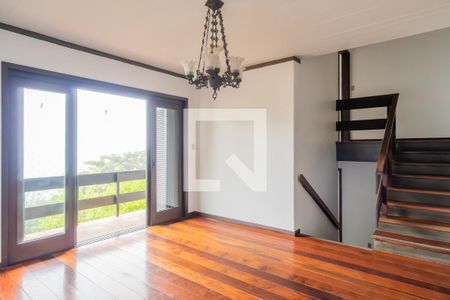 Sala de casa à venda com 5 quartos, 270m² em Teresópolis, Porto Alegre