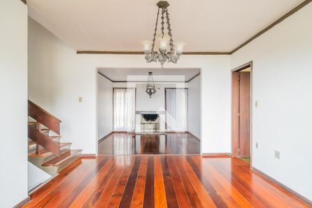 Sala de casa à venda com 5 quartos, 270m² em Teresópolis, Porto Alegre