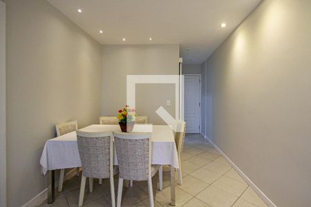 Sala de apartamento à venda com 2 quartos, 120m² em Barra da Tijuca, Rio de Janeiro