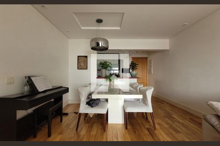 Sala de apartamento à venda com 2 quartos, 83m² em Vila Bastos, Santo André