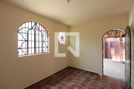 Sala de casa para alugar com 3 quartos, 200m² em Jaraguá, Belo Horizonte