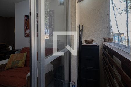 sacada_2 de apartamento à venda com 3 quartos, 55m² em Jardim Santa Emília, São Paulo