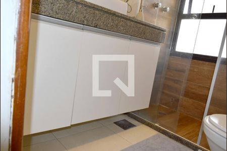 Banheiro de apartamento à venda com 1 quarto, 36m² em Bela Vista, São Paulo