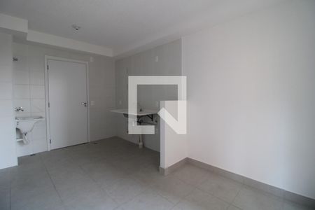 Sala/Cozinha de apartamento para alugar com 2 quartos, 32m² em Socorro, São Paulo