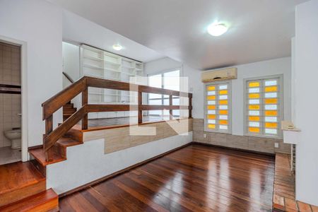 Sala de casa à venda com 4 quartos, 250m² em Jardim Isabel, Porto Alegre