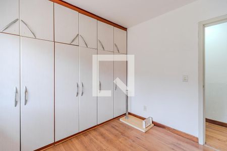 Quarto 1 de casa à venda com 4 quartos, 250m² em Jardim Isabel, Porto Alegre