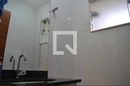 Lavabo de casa de condomínio à venda com 2 quartos, 67m² em Parque Xangri-lá, Contagem