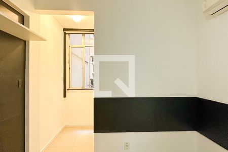 Quarto 01 de apartamento à venda com 3 quartos, 80m² em Copacabana, Rio de Janeiro