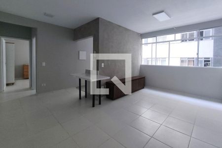 Sala de apartamento para alugar com 1 quarto, 54m² em Centro, Curitiba