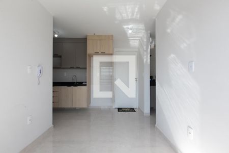 Sala de apartamento para alugar com 2 quartos, 38m² em Vila Carmosina, São Paulo