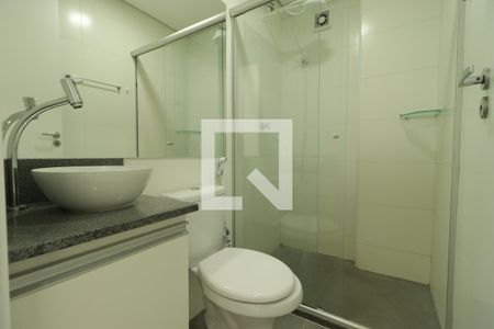 Banheiro de kitnet/studio para alugar com 1 quarto, 27m² em Vila Amelia, Ribeirão Preto