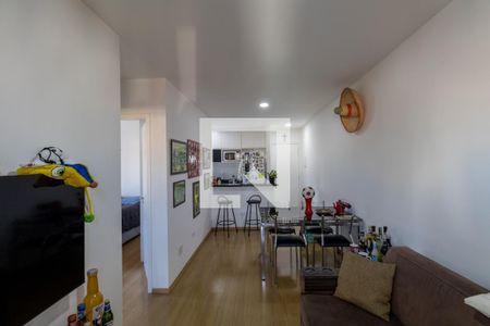 Sala de apartamento à venda com 2 quartos, 50m² em Vila Carmosina, São Paulo