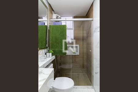 Apartamento à venda com 87m², 3 quartos e 1 vaga Apartamento à venda com 87m², 3 quartos e 1 vagaBanheiro social