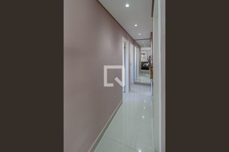 Corredor de apartamento para alugar com 3 quartos, 87m² em Jardim Guanabara, Belo Horizonte