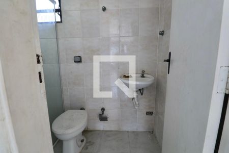 Banheiro Social de apartamento para alugar com 1 quarto, 28m² em Vila Santo Antônio, Guarujá