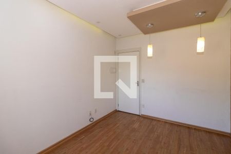 Sala de apartamento para alugar com 2 quartos, 45m² em Jardim Central, Cotia