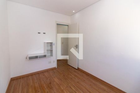 Quarto 1 de apartamento para alugar com 2 quartos, 45m² em Jardim Central, Cotia