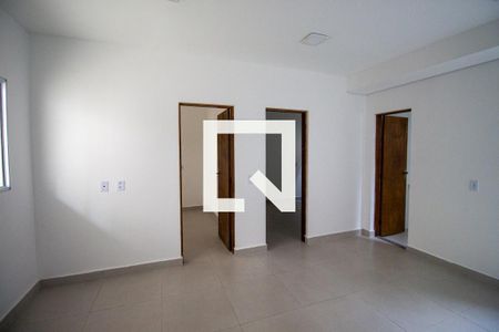 Apartamento para alugar com 2 quartos, 40m² em Vila Taquari, São Paulo