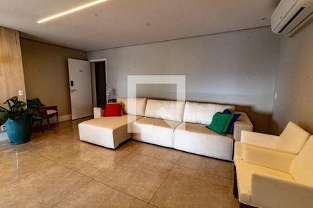 Sala de apartamento à venda com 3 quartos, 157m² em Vila Anastácio, São Paulo