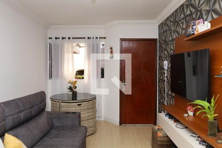 Sala de casa de condomínio à venda com 2 quartos, 65m² em Vila Taquari, São Paulo