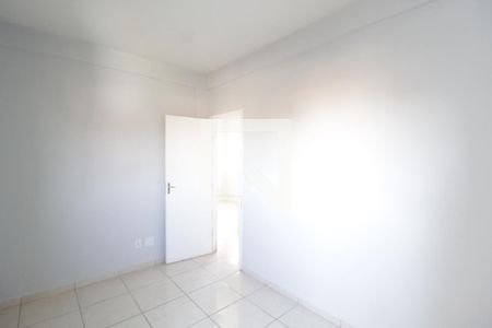 Quarto 1 de apartamento para alugar com 2 quartos, 46m² em Chácaras Tubalina E Quartel, Uberlândia