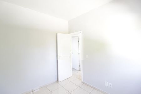 Quarto 2 de apartamento para alugar com 2 quartos, 46m² em Chácaras Tubalina E Quartel, Uberlândia