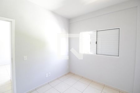 Quarto 2 de apartamento para alugar com 2 quartos, 46m² em Chácaras Tubalina E Quartel, Uberlândia