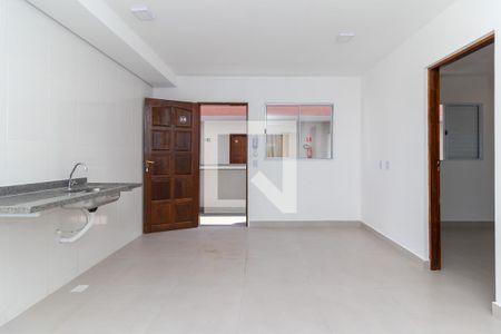 Sala / Cozinha de apartamento para alugar com 2 quartos, 40m² em Vila Taquari, São Paulo