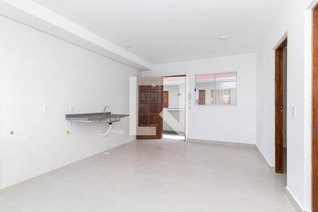 Sala / Cozinha de apartamento para alugar com 2 quartos, 40m² em Vila Taquari, São Paulo