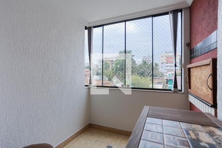 Sala de apartamento para alugar com 3 quartos, 80m² em Cristal, Porto Alegre