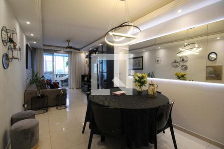 Sala de apartamento à venda com 2 quartos, 77m² em Barra da Tijuca, Rio de Janeiro