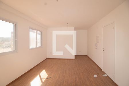 Quarto e cozinha de apartamento para alugar com 1 quarto, 28m² em Vila Mazzei, São Paulo