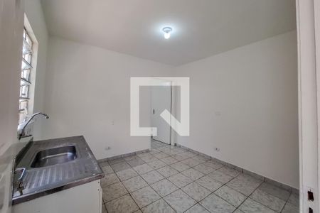 cozinha de casa para alugar com 1 quarto, 33m² em Vila São José, São Paulo