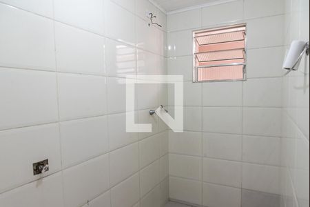 Banheiro  de casa para alugar com 1 quarto, 35m² em Vila São José, São Paulo