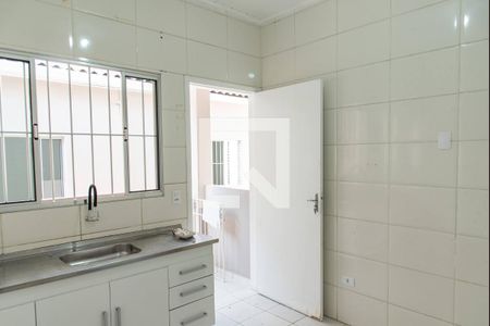 Cozinha  de casa para alugar com 1 quarto, 35m² em Vila São José, São Paulo