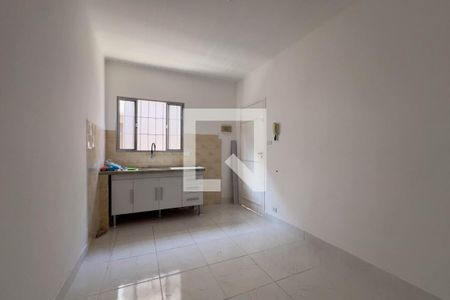 Cozinha de casa para alugar com 1 quarto, 35m² em Vila São José, São Paulo